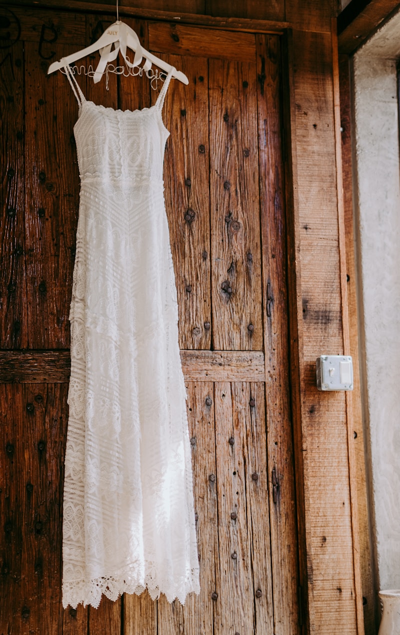 Exploring Craftsmanship in Modern Vintage Wedding Ensembles